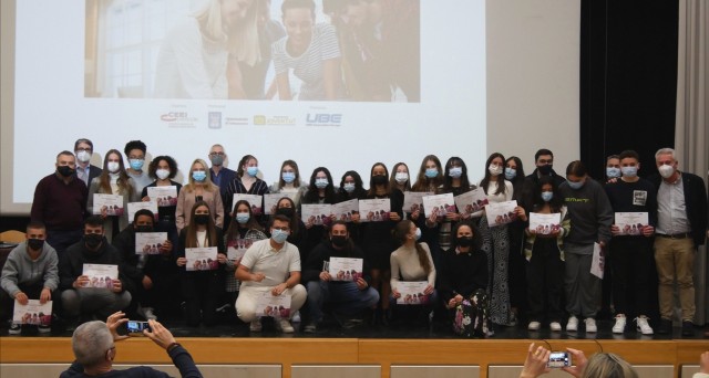 UBE premia al alumnado de Almassora en el VI Certamen del Espíritu Emprendedor