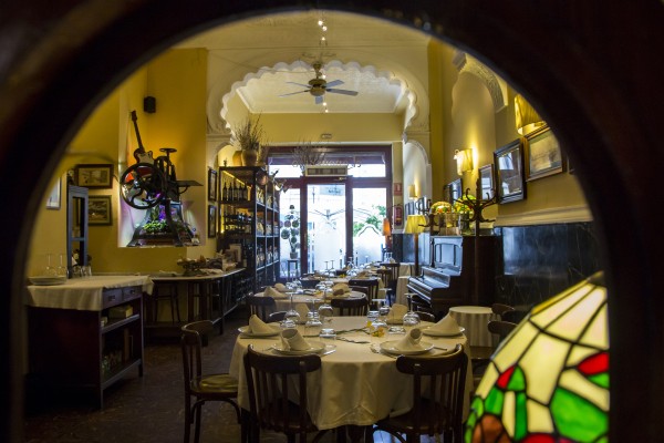El Encuentro, platos de cuchara en un antiguo cabaret de los años cuarenta