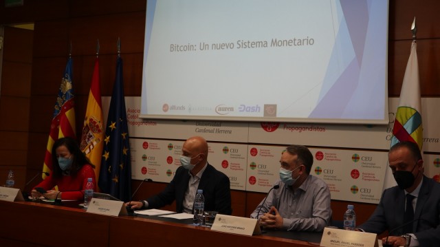 Las oportunidades y los riesgos de las criptomonedas, a examen en una jornada de la FEBF
