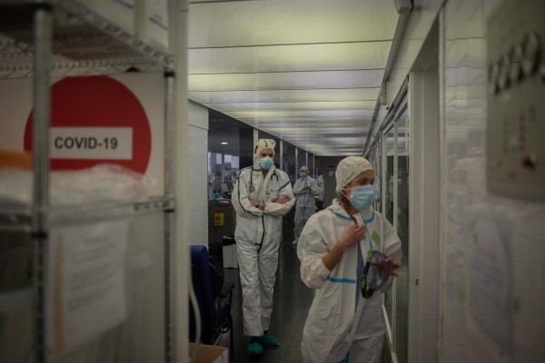 Bajan los contagios en Alicante: 1.340 nuevos casos y seis fallecimientos 