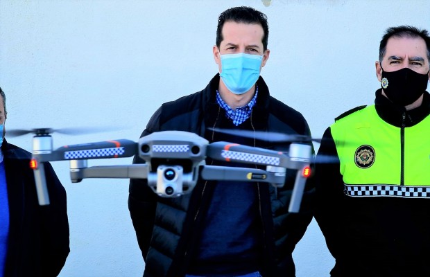 La Policía Local de Elda incorpora dos drones que se usarán para vigilancia medioambiental y urbanística