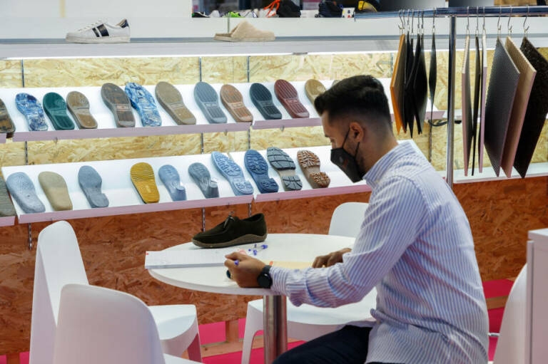 Azulejo, calzado y agroalimentación, las principales exportaciones al Pacífico y China