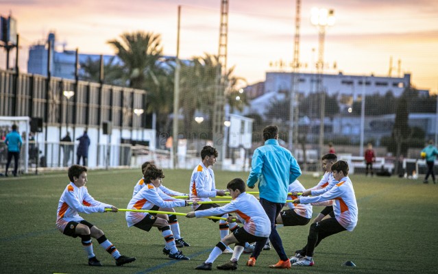 Paterna cumple tres décadas como vivero de futbolistas de primer nivel
