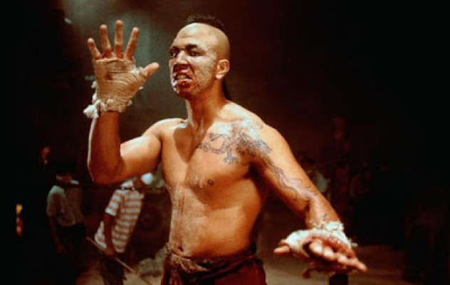 El malísimo Tong Po, el peor enemigo de Van Damme, enseña kick boxing en Puerto Lumbreras