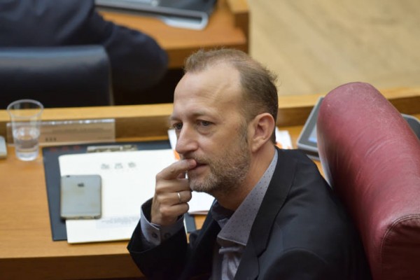 Alexis Marí afirma sentirse bien encajado en C's y dice que él es 