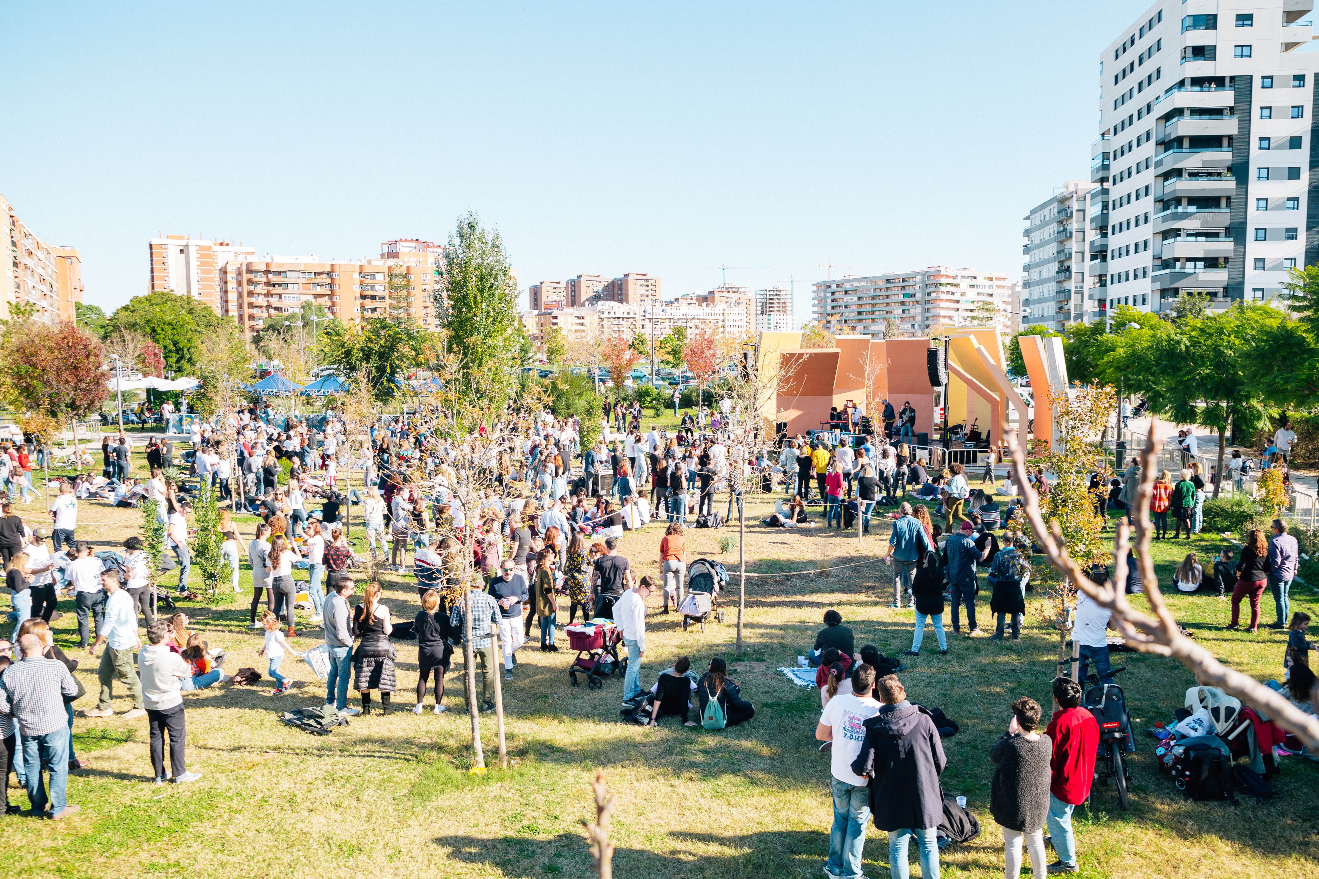 Los parques de València se llenan de música con Julio Bustamante, El Buen Hijo o Miqui Puig