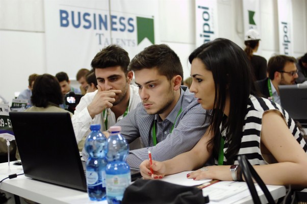 Ocho alumnos de la UMU buscarán conseguir una plaza en la final de Business Talents