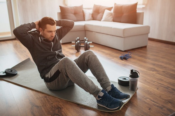 Con estas bicicletas estáticas y cintas de correr de Cecotec tendrás el gimnasio en casa