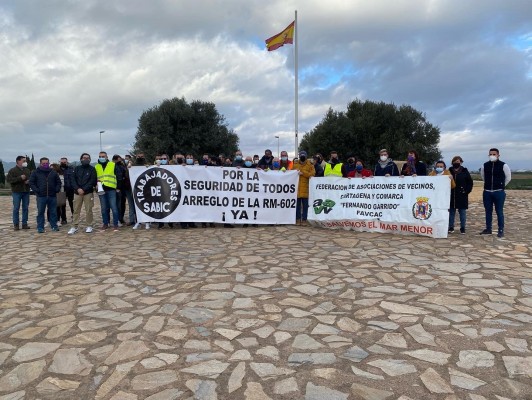 El comité de empresa de Sabic se concentra el viernes para exigir mejoras en la carretera RM602 de acceso a la factoría