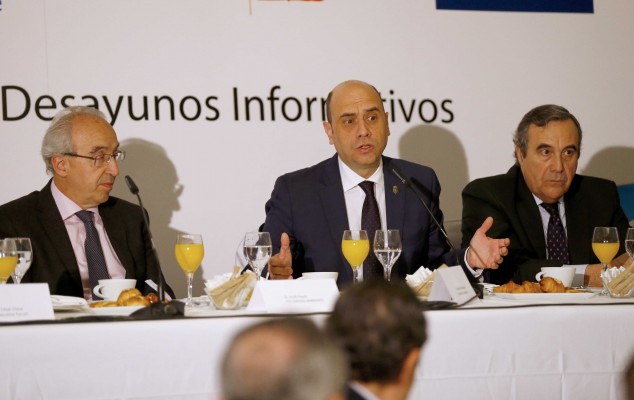 Echávarri aboga por un PGOU que no demonice al ladrillo y ampare la igualdad de competencia 