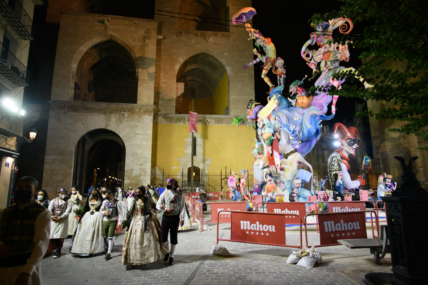 Las Fallas vuelven a animar al turismo