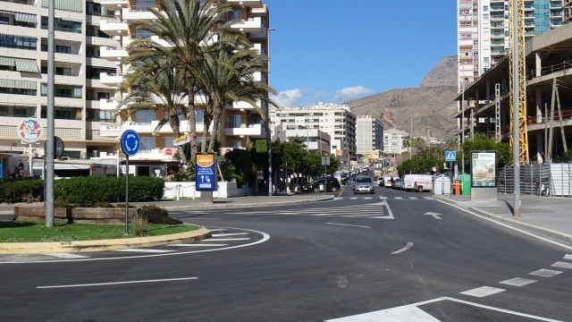 La Vila firma la recepción de las obras de accesibilidad y pavimentación de la avenida Mariners de la Cala
