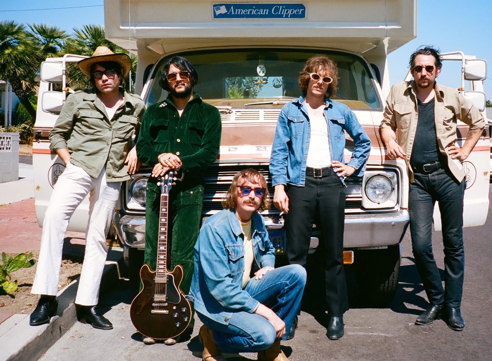 La banda californiana Mystic Braves presenta 