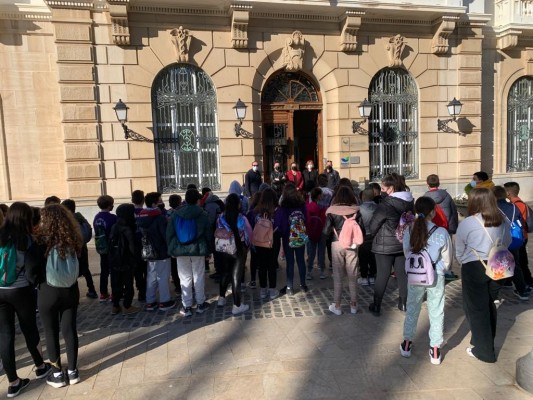 'Conoce tu Puerto' se estrena con la visita de alumnos del CEIP José Antonio de Fuente Álamo
