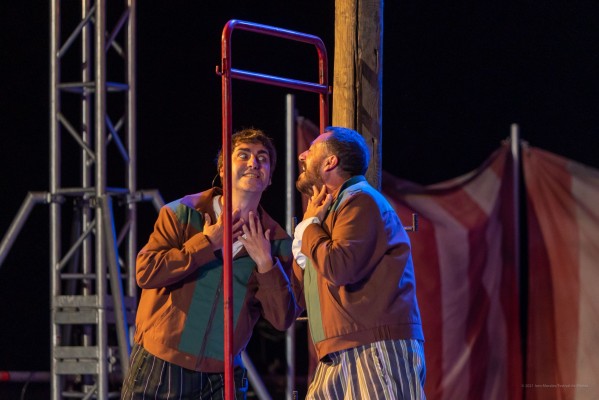 Pepón Nieto, Toni Acosta y Fele Martínez se suben al escenario del Romea con el  'Anfitrión' de Molière
