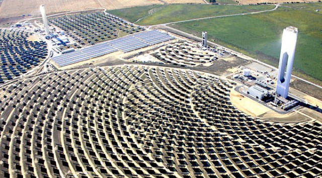 Abengoa suministrará estructuras a Gamesa para un proyecto fotovoltaico en India
