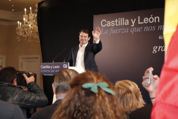 El PP gana las elecciones en Castilla y León pero frena las expectativas de Casado 
