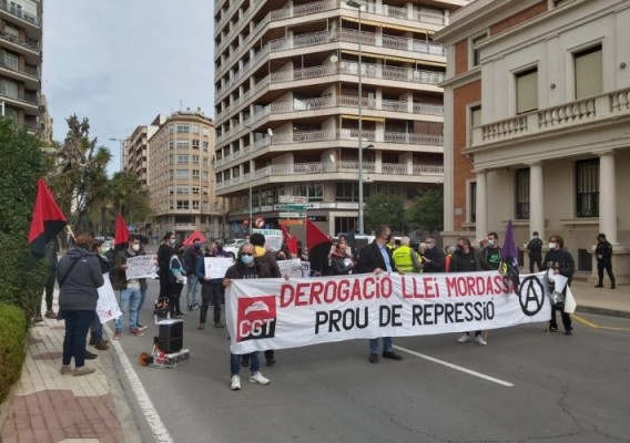 Colectivos reclaman en Castelló y otras 19 ciudades 