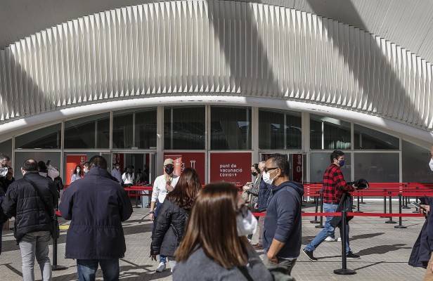 La Comunitat Valenciana administra más de 476.000 dosis de la vacuna en las últimas dos semanas