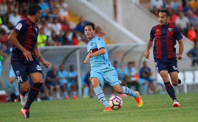 Espinosa no piensa más allá del partido en La Romareda de este sábado