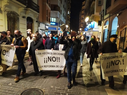 Carrasco (PP) reitera la paralización de las obras de la avenida Lidón y que se escuche a los vecinos
