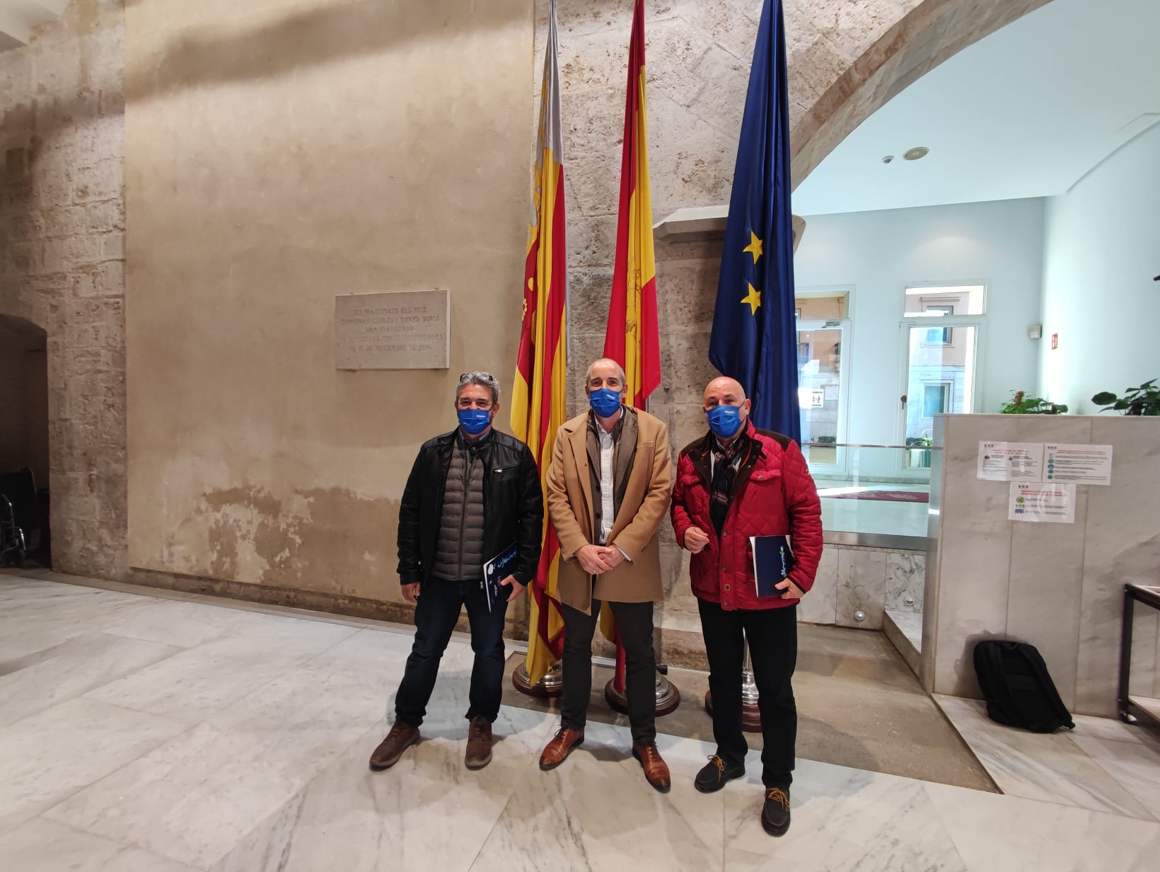 El alcalde de Moncofa pide apoyo en Les Corts para construir los espigones en la localidad