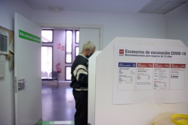 Los ingresos por covid siguen en descenso pero la provincia registra 7 fallecidos y 805 casos positivos