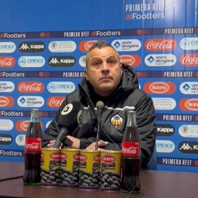 Escobar lamenta que los errores arbitrales impidan a su equipo ser líder