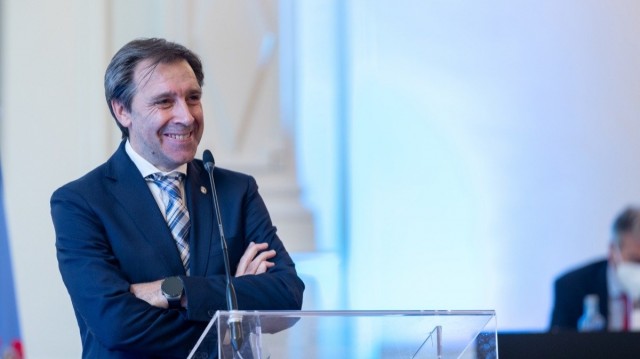 Frentes abiertos para Miñambres 