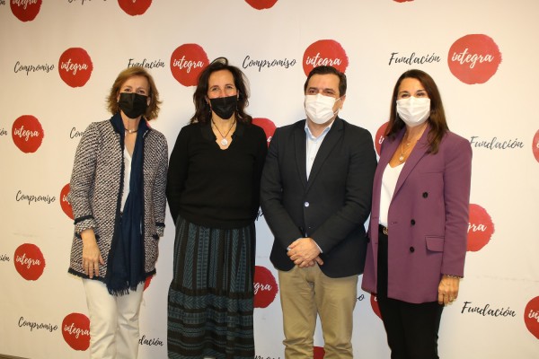 Vithas contratará a personas en situación vulnerable con la ayuda de la Fundación Integra