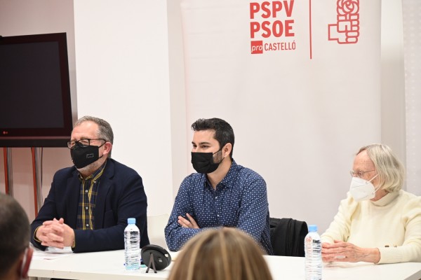 Falomir aboga por el desarrollo de las energías renovables pero sin dañar el medio ambiente