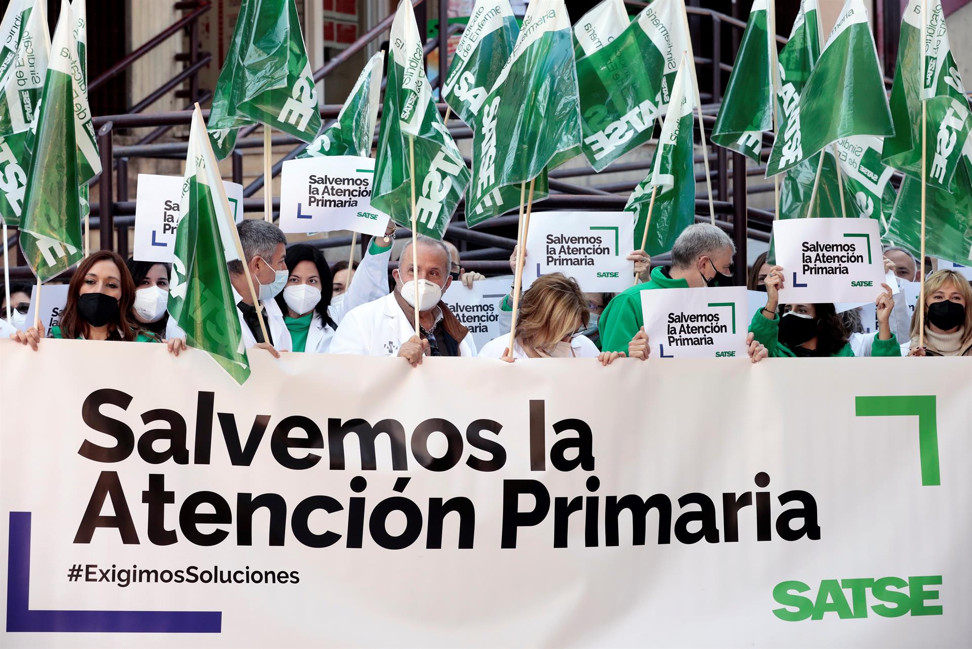 Personal de Enfermería y Fisioterapia se manifiesta para denunciar el deterioro de la Atención Primaria
