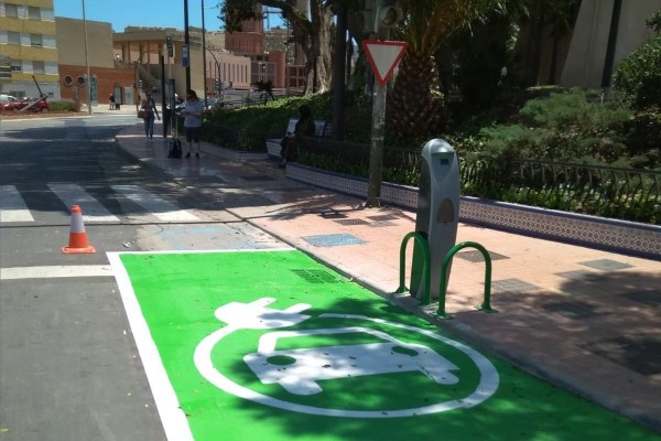 Iberdrola pagará más de 40.000 euros de canon por quedarse con los puntos de recarga para vehículos eléctricos