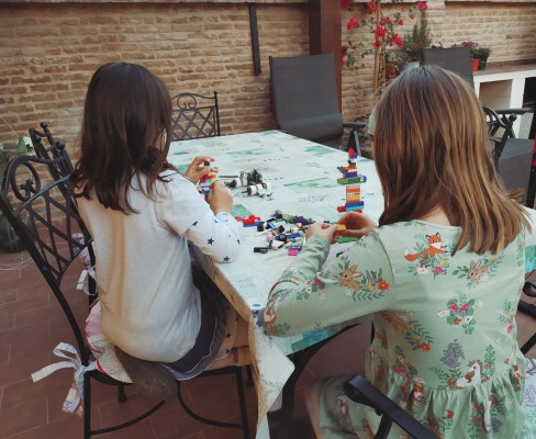 Cuento de las niñas soñadoras que querían construir aviones