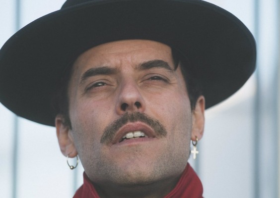 Álvaro Romero renueva el cante jondo en el Teatre El Musical