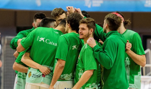El TAU Castelló inicia una serie de tres partidos en casa con la visita del Leyma Coruña