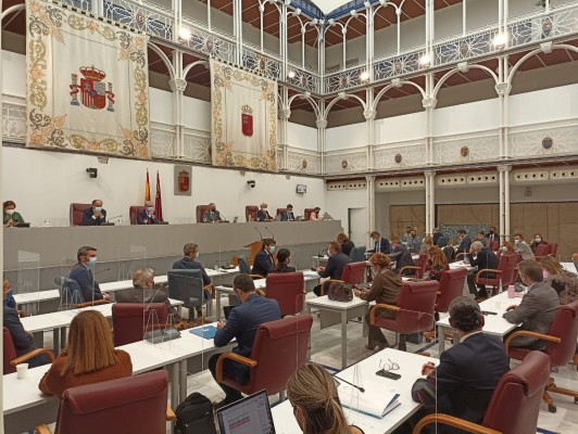 La Asamblea sorteará el veto de Vox a la condena y sí rechazará el asalto al Pleno de Lorca