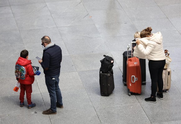 El movimiento 'No a la tasa turística' supera las 2.200 firmas, 260 empresas y más de 75 entidades 