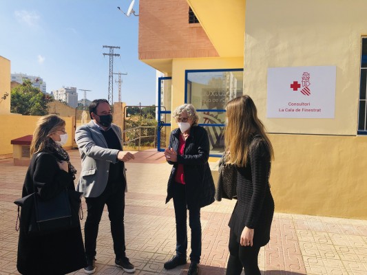 Sanidad abre el Consultorio de la Cala de Finestrat y hará números para un posible pediatra