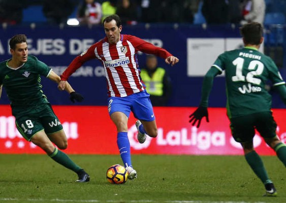 
Godín sufre una lesión muscular grado I en los adductores del muslo derecho