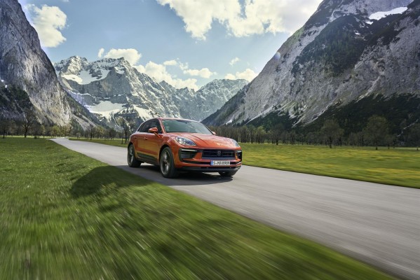Porsche, la marca automovilística más valorada en Internet en enero