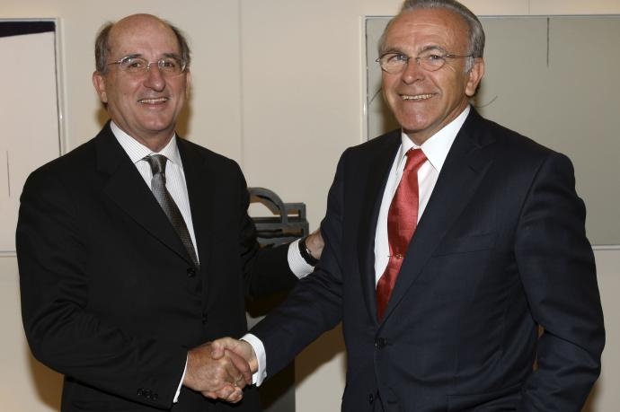 La Audiencia Nacional vuelve a imputar a Repsol, CaixaBank, Brufau y Fainé por el 'caso Villarejo'