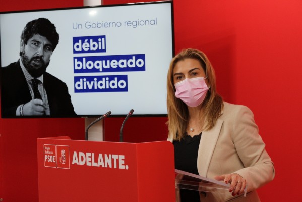 El PSOE lee la cartilla a Miras por su gestión de la crisis con Campuzano: 