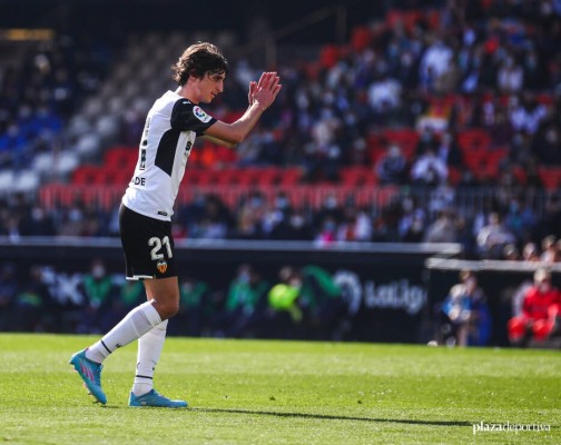 El Valencia pone fin a una racha de 22 partidos marcando en Mestalla

