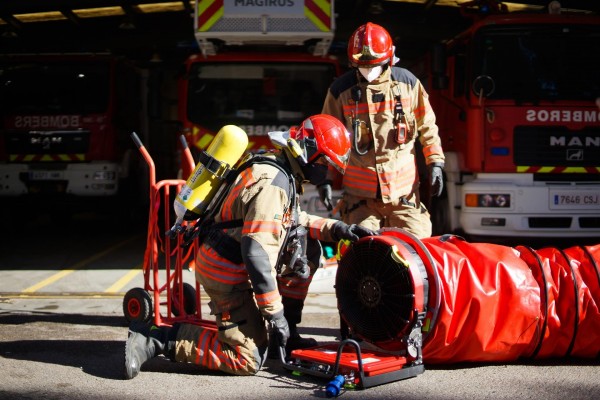 Castelló invierte 1,37 millones en dos años para mejorar la dotación de los bomberos