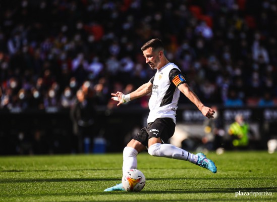 El Valencia alineó el segundo once titular más joven de su historia en Liga
