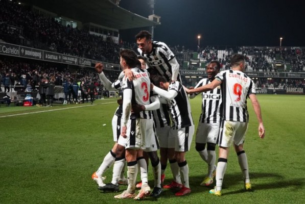 El Castellón pretende aumentar su ventaja en la promoción de ascenso
