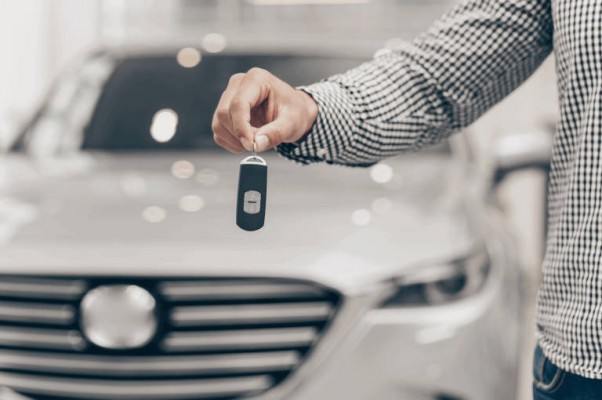 La crisis de los microchips impide a las empresas de alquiler de coches aumentar su flota