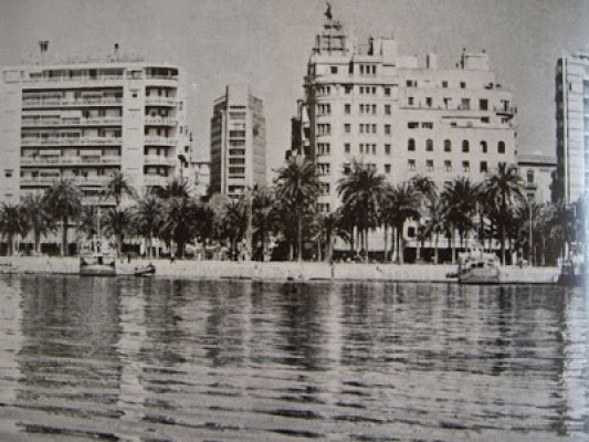 Alicante, 200 años en busca de su identidad turística