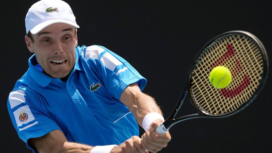 Bautista pierde ante el kazajo Bublik en el desempate del tercer set y se despide de Montpellier